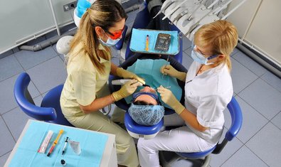 стоматологическая клиника Академия Дент