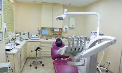 Кабинет приватной стоматологии доктора Светлова «Новадент»