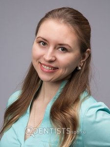 Попова Алена Владимировна